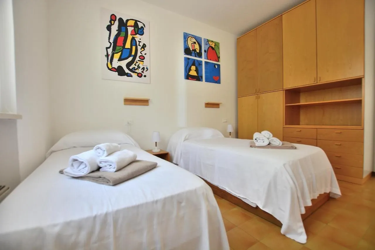 Apartment Joan Miro With Pool Bardolino